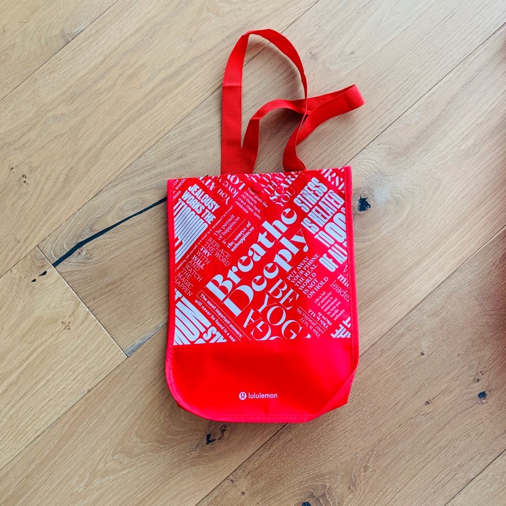 Small lululemon reusable shopping bag